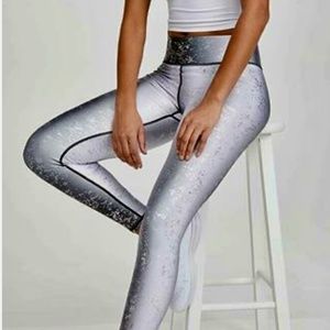 Terez FOIL Printed Silver Balayage Leggings XS